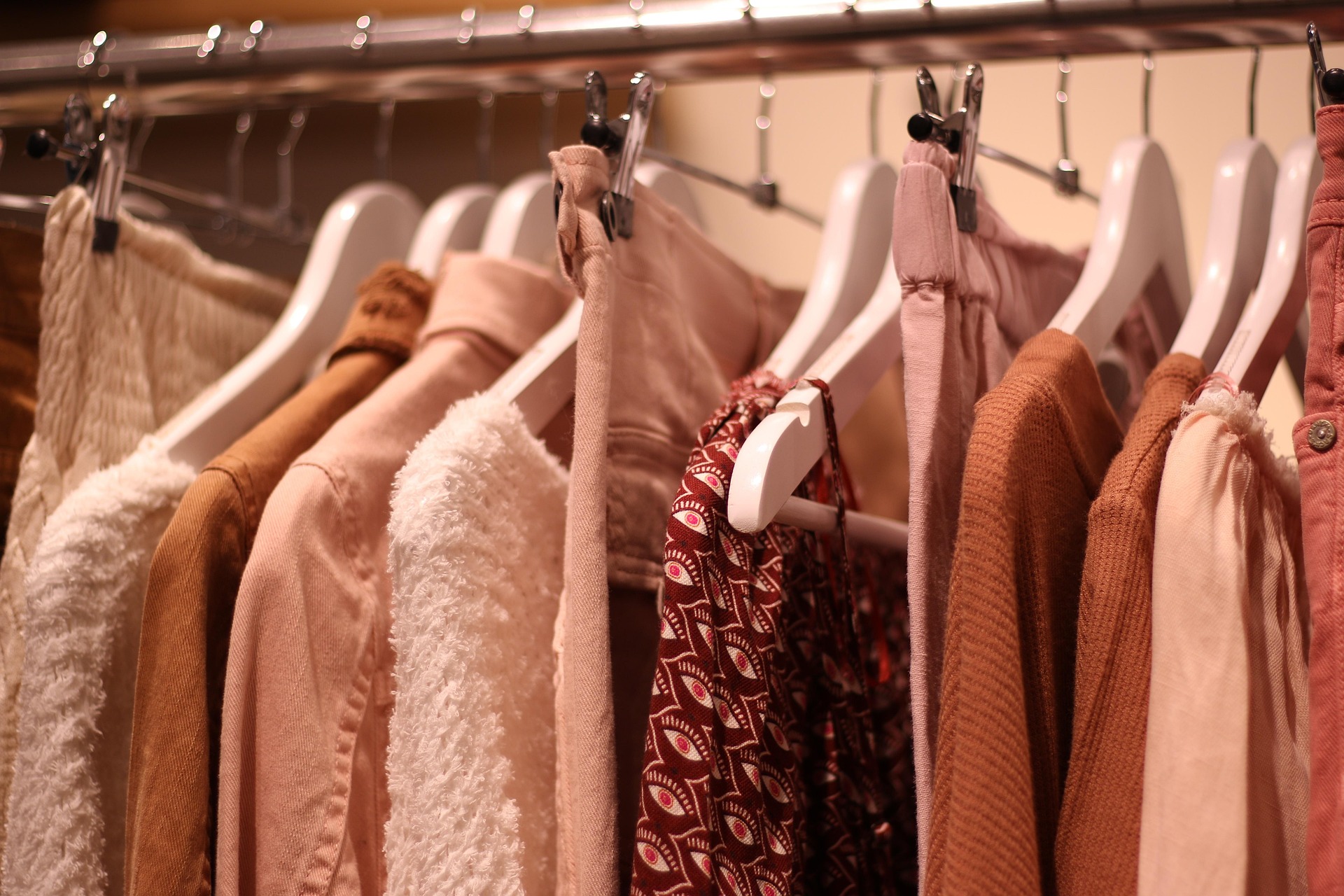 ornaw-clothes-3987460_1920
